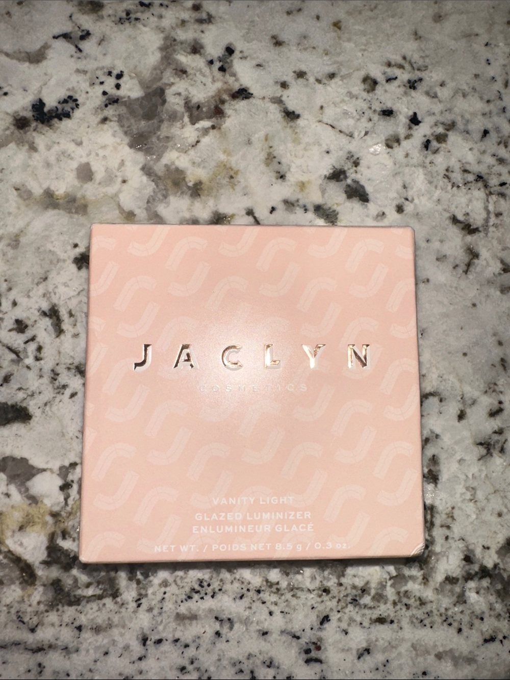 Jaclyn Cosmetics Vanity Light Glazed Luminizer - Shade- I'm luminous
